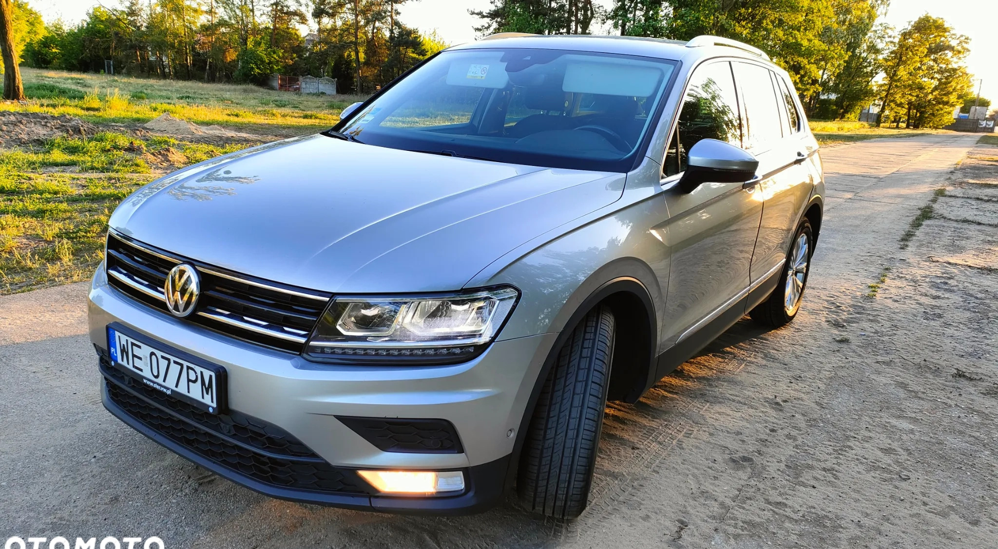 Volkswagen Tiguan cena 88500 przebieg: 101421, rok produkcji 2017 z Łowicz małe 596